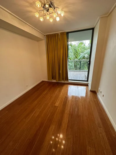 empty-room-end-of-lease-cleaning-sydney-wood-floor